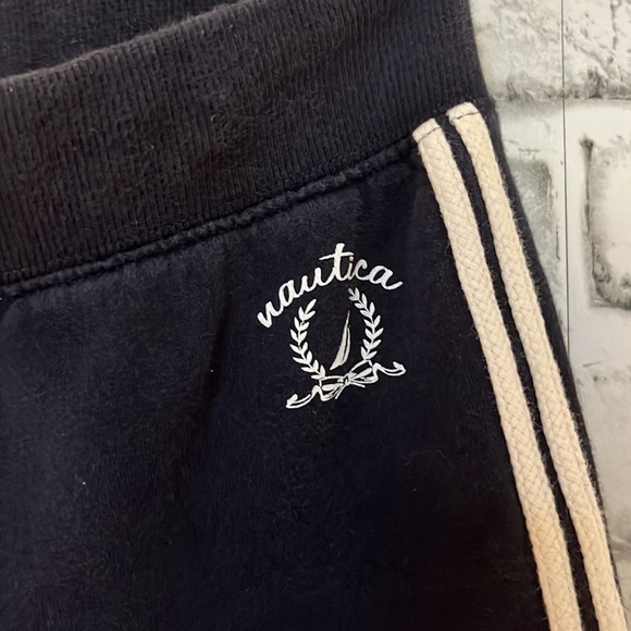 Girls Nautica sweatsuit - Picture 2 of 9